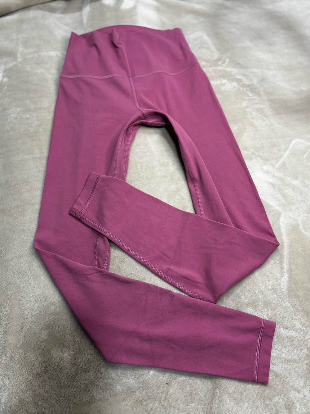 lululemon athletica High-Rise Leggings in Rose Pink - Picture 4 of 8